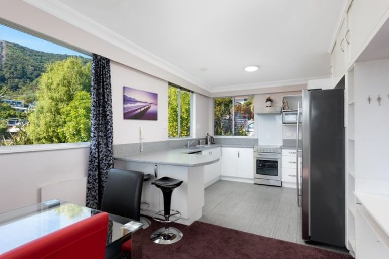 Photo of property in 1/29 Waikawa Road, Picton, 7220