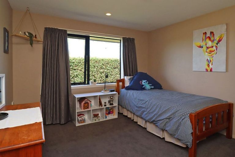 Photo of property in 9 Argyle Street, Weston, Oamaru, 9401