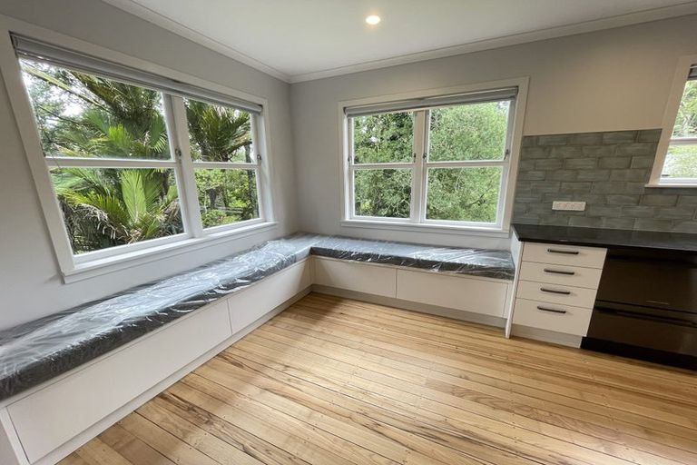 Photo of property in 75 Park Road, Titirangi, Auckland, 0604