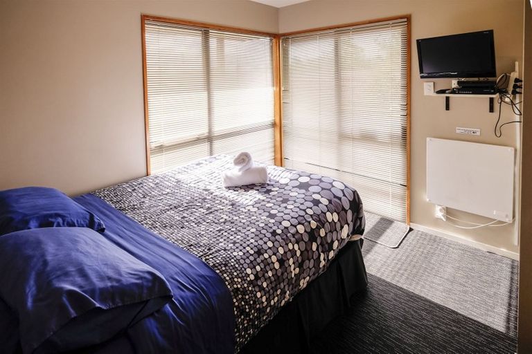 Photo of property in 518 Linwood Avenue, Woolston, Christchurch, 8062