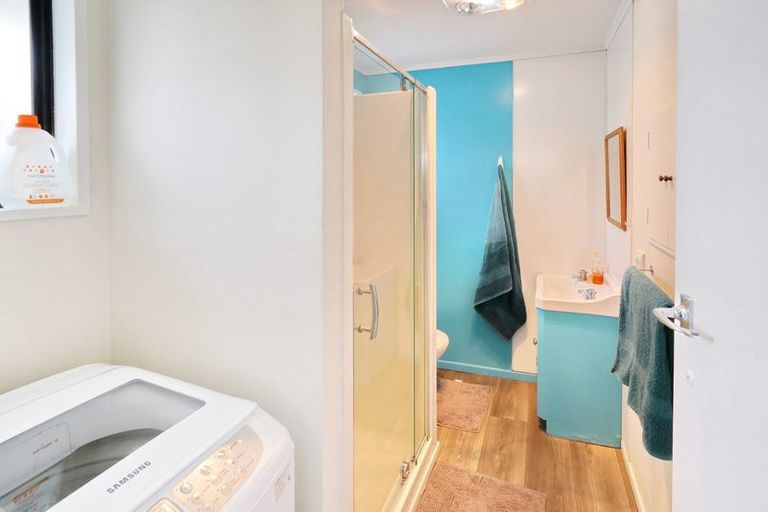 Photo of property in 33 Seymour Street, Hornby, Christchurch, 8042