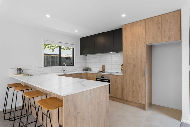 Photo of property in 76b Quinns Road, Shirley, 8013