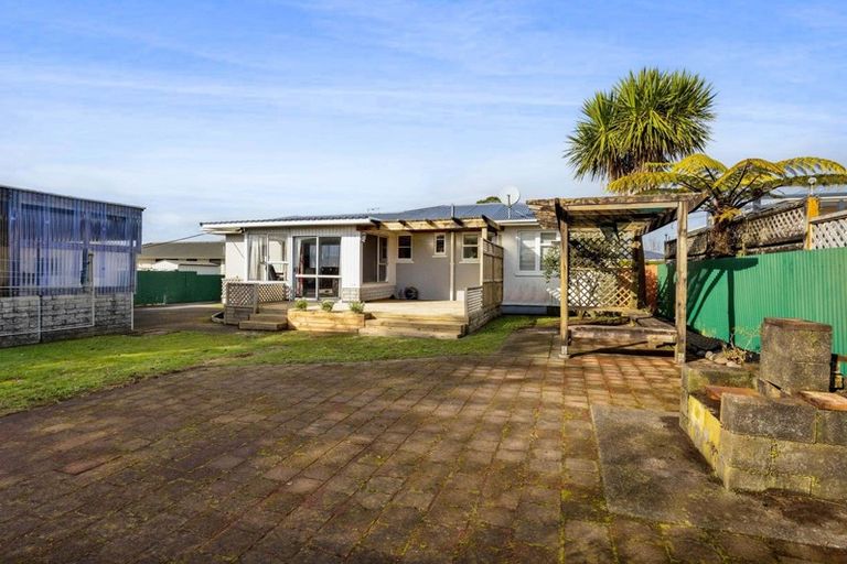 Photo of property in 8 Curtis Street, Stratford, 4332