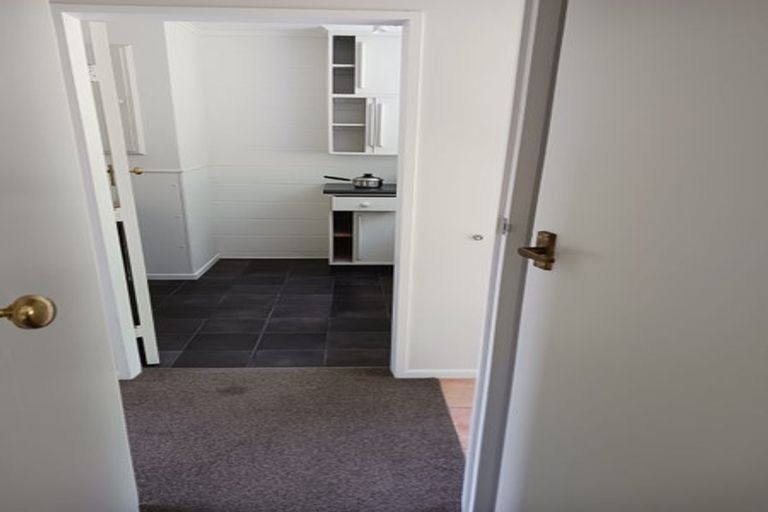 Photo of property in 15b Dormar Place, Churton Park, Wellington, 6037