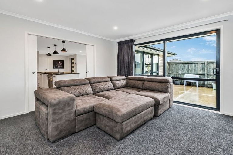 Photo of property in 6 Joy Place, Rolleston, 7614