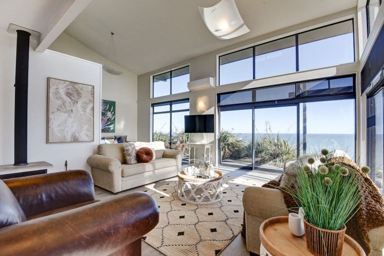 Photo of property in 107 Peat Avenue, Kai Iwi, Whanganui, 4574