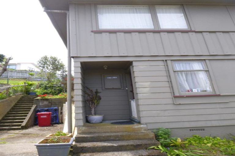 Photo of property in 18 Owhiti Street, Titahi Bay, Porirua, 5022
