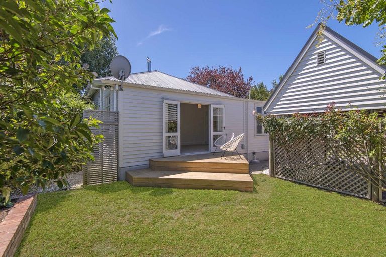 Photo of property in 124 Edward Avenue, Edgeware, Christchurch, 8013