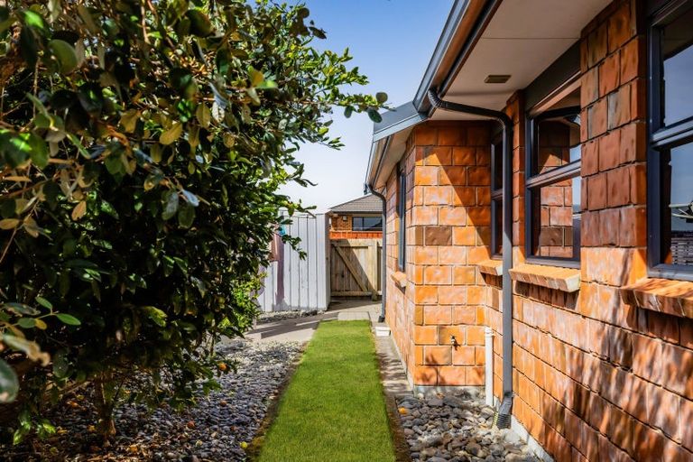 Photo of property in 5a James Drive, Bell Block, New Plymouth, 4312