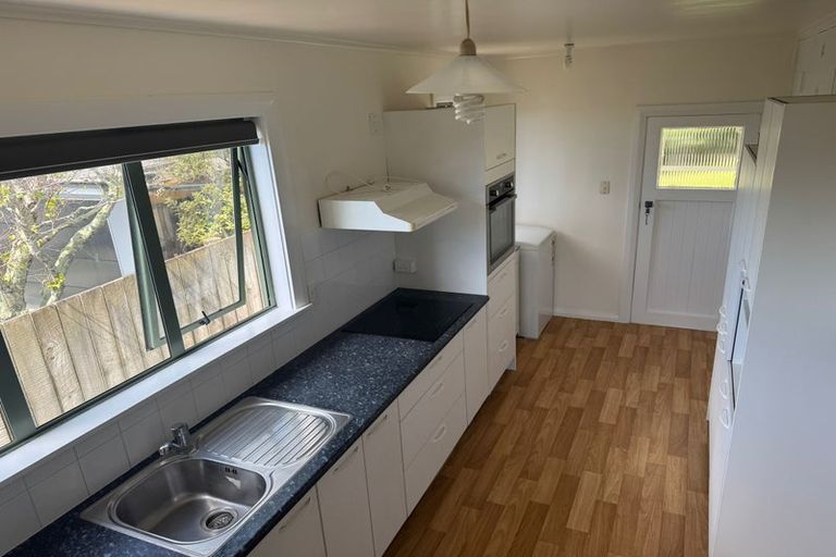 Photo of property in 21 Fraser Avenue, Johnsonville, Wellington, 6037