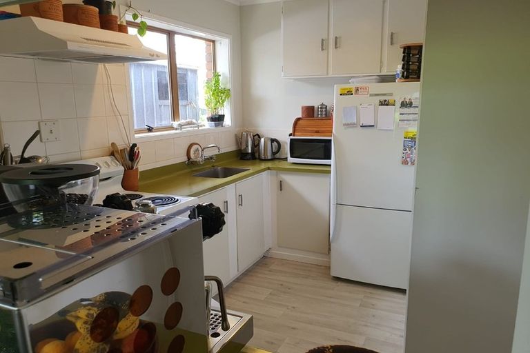 Photo of property in 35a/1 Coniston Avenue, Te Atatu South, Auckland, 0610