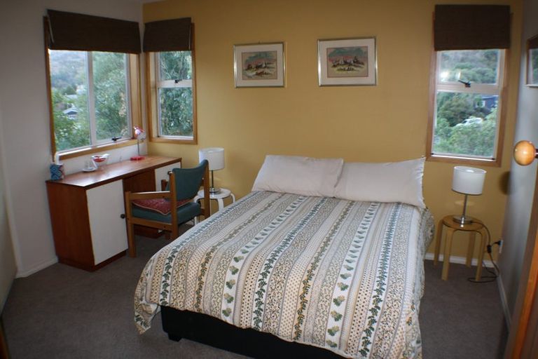 Photo of property in 5 Crossland Terrace, Lyttelton, 8082