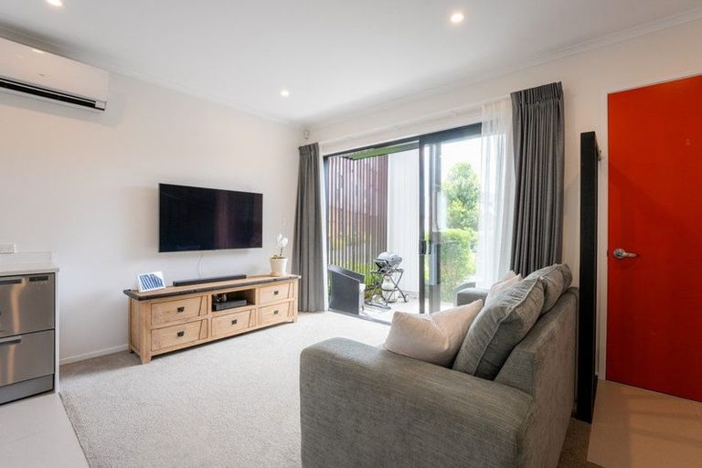 Photo of property in 42 Rangihina Road, Hobsonville, Auckland, 0616