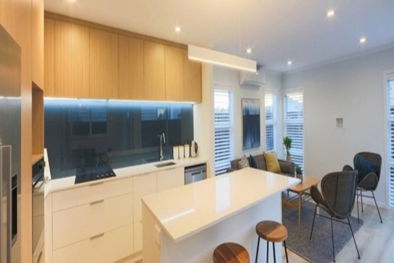 Photo of property in 5 Treloar Crescent, Hobsonville, Auckland, 0616