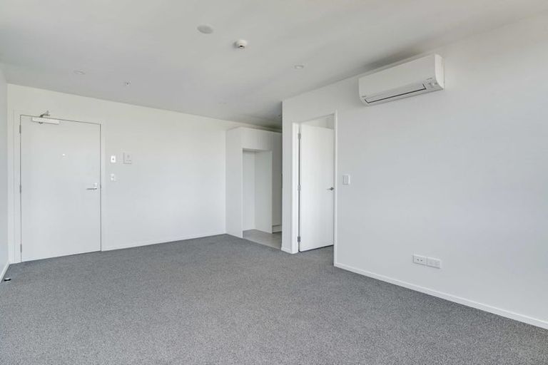 Photo of property in 101/3 Rauemi Way, Te Atatu South, Auckland, 0610