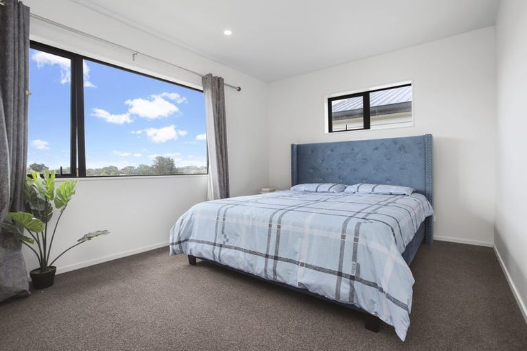 Photo of property in 38 Matawhanga Drive, Wattle Downs, Auckland, 2103