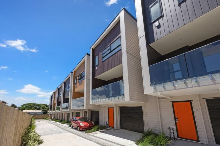 Photo of property in 3/3153 Great North Road, New Lynn, Auckland, 0600