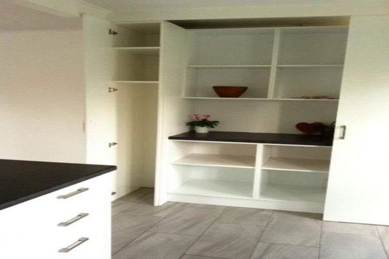 Photo of property in 2/8 Hillcrest Road, Papatoetoe, Auckland, 2025