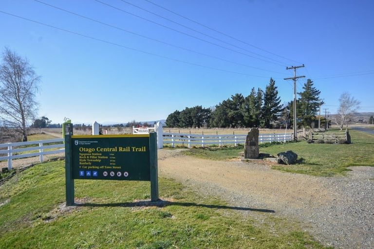 Photo of property in 52 Cardigan Street East, Middlemarch, 9596