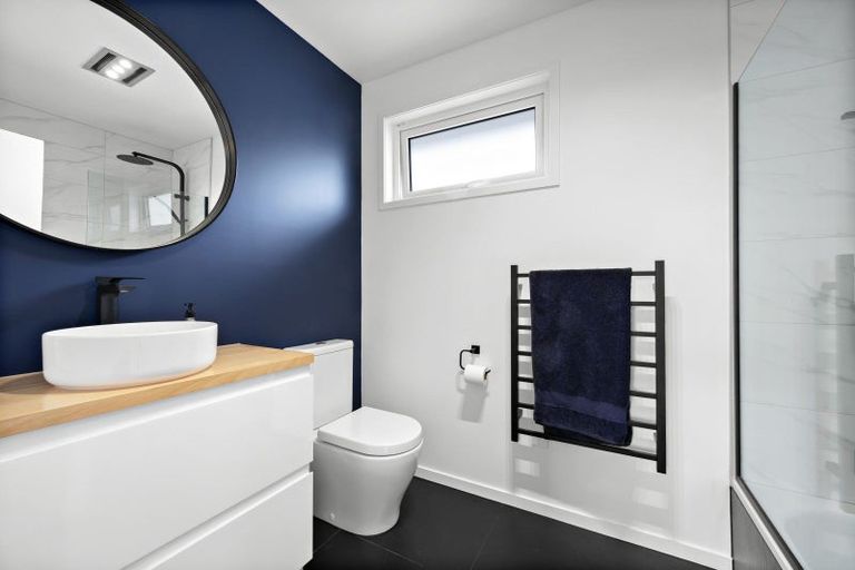 Photo of property in 14 Beazley Avenue, Paparangi, Wellington, 6037