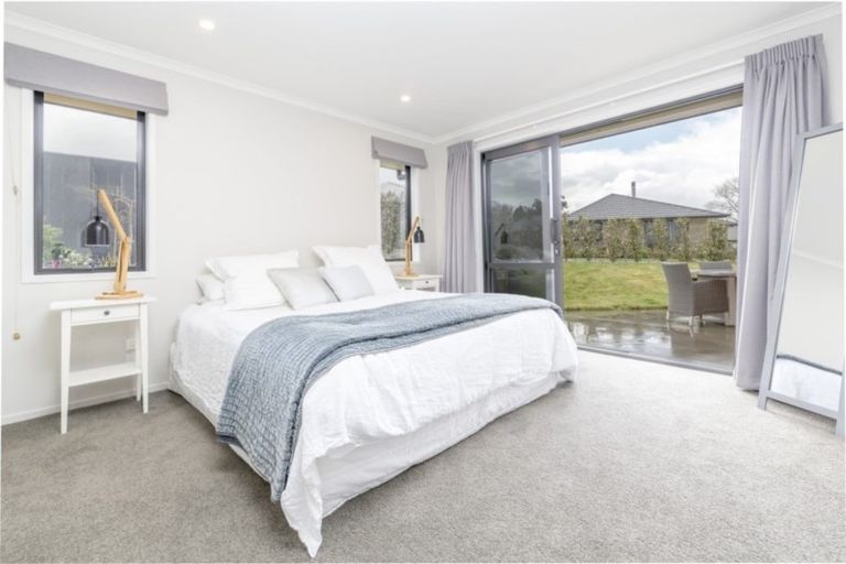 Photo of property in 9 Brian Cowley Place, Tuakau, 2121