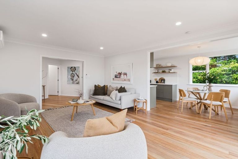 Photo of property in 46 Colwill Road, Massey, Auckland, 0614