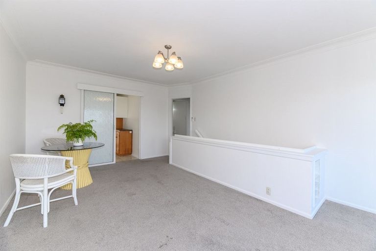 Photo of property in 1/38 Holland Road, Hillcrest, Auckland, 0627