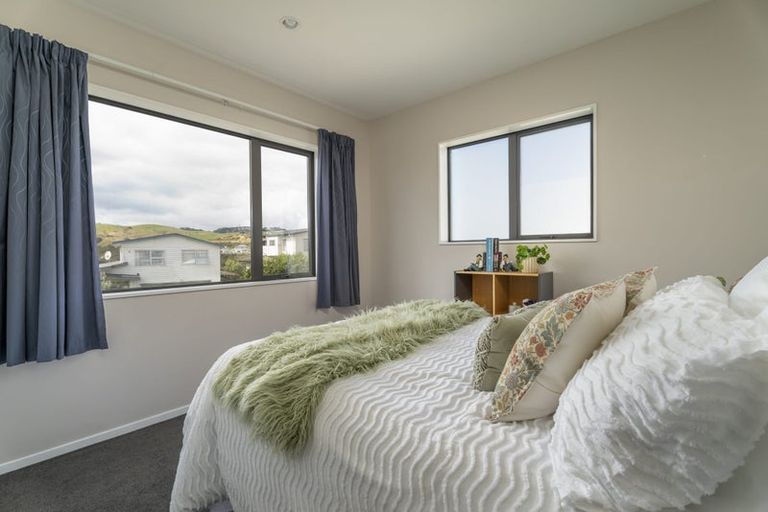 Photo of property in 213 Mark Avenue, Grenada Village, Wellington, 6037
