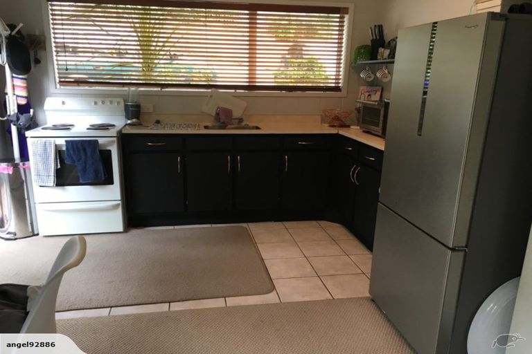 Photo of property in 55a/1 West Lynn Road, Titirangi, Auckland, 0604