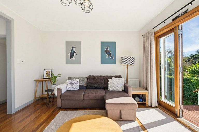 Photo of property in 77 Oban Street, Wadestown, Wellington, 6012