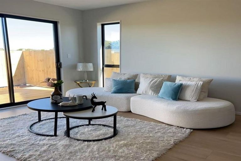 Photo of property in 29 Kaapehu Street, Karaka, 2578