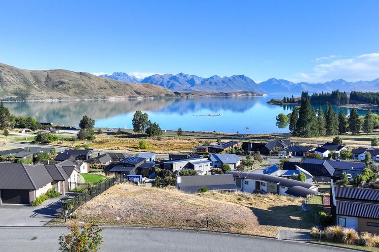 Photo of property in 2 Rankin Rise, Lake Tekapo, 7999