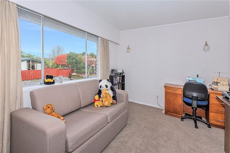 Photo of property in 6 Ranfurly Place, Te Kamo, Whangarei, 0112