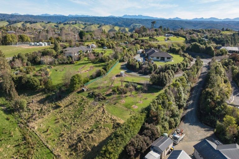 Photo of property in 4 Moneymore Place, Wakefield, 7095