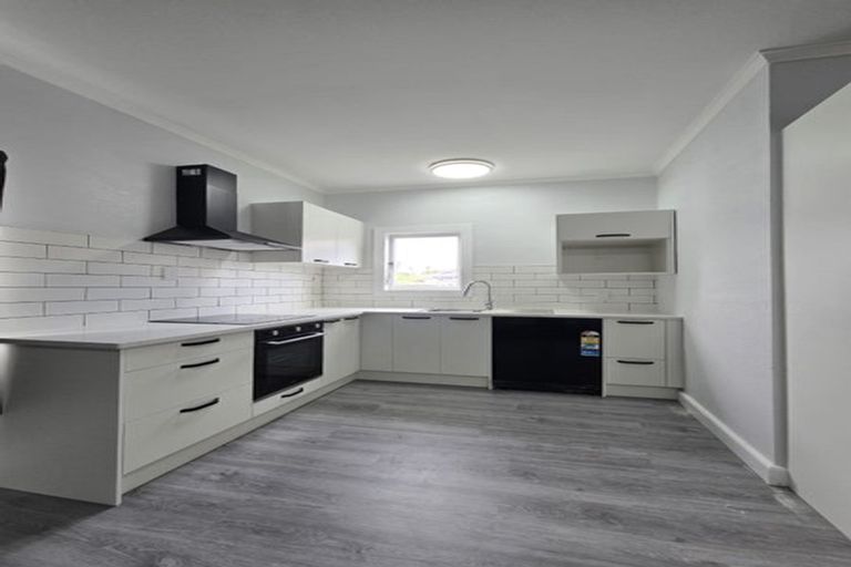 Photo of property in 117 Avalon Drive, Nawton, Hamilton, 3200