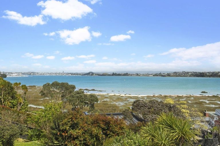 Photo of property in 2/2 Pine Ridge Terrace, Hauraki, Auckland, 0622