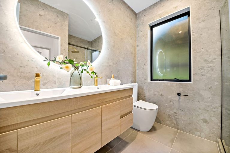 Photo of property in 26b Gulf Harbour Drive, Gulf Harbour, Whangaparaoa, 0930