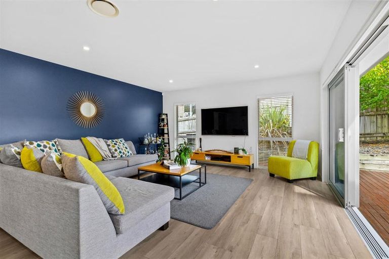 Photo of property in 21 Alexandra Street, Riverhead, 0820