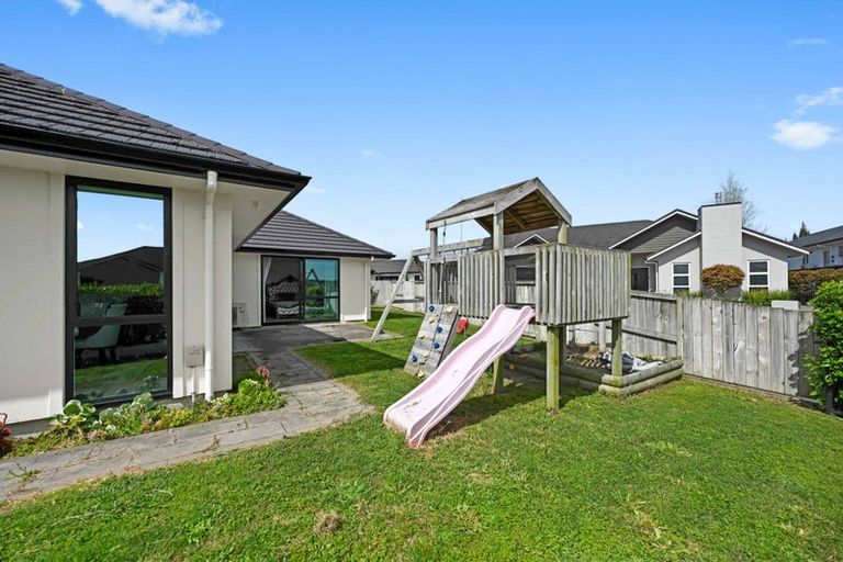 Photo of property in 5 Batten Drive, Flagstaff, Hamilton, 3210