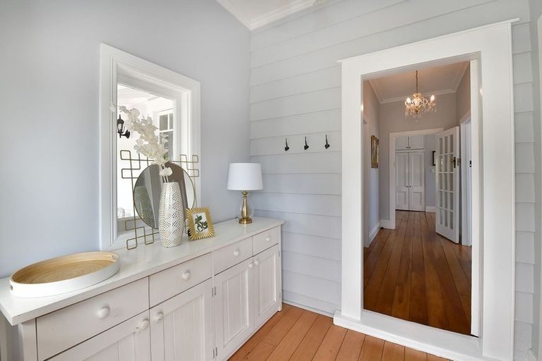 Photo of property in 43 Puriri Street, Helensville, 0800