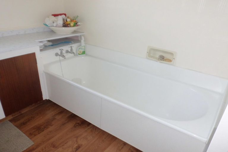 Photo of property in 12 Bridge Street, Temuka, 7920