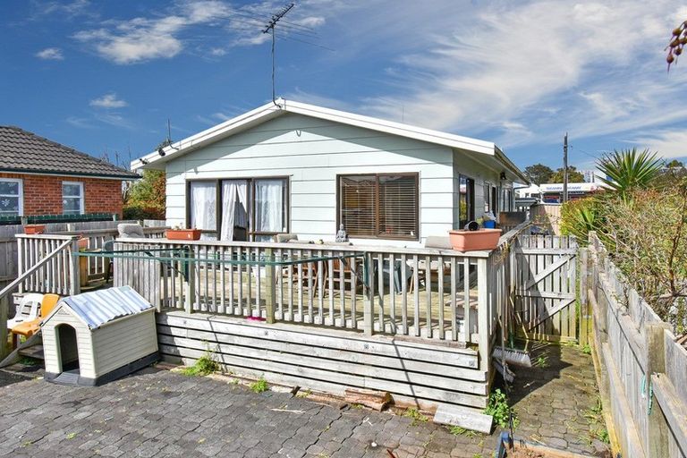 Photo of property in 40a Manuroa Road, Takanini, 2112