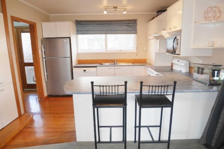 Photo of property in 85 Oakhampton Street, Hornby, Christchurch, 8042