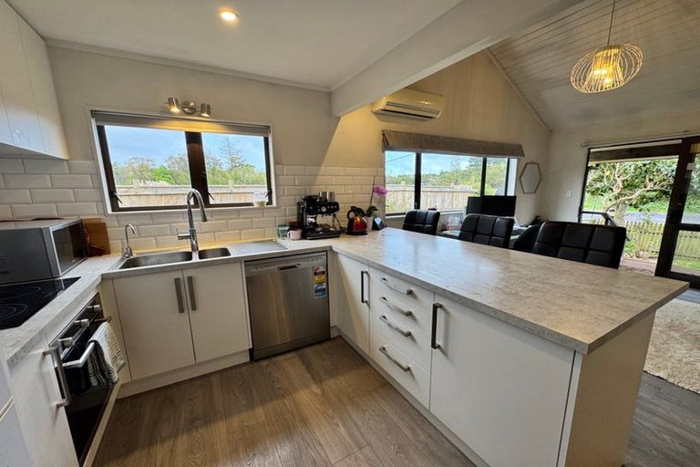 Photo of property in 60a Rata Road, Raumati Beach, Paraparaumu, 5032
