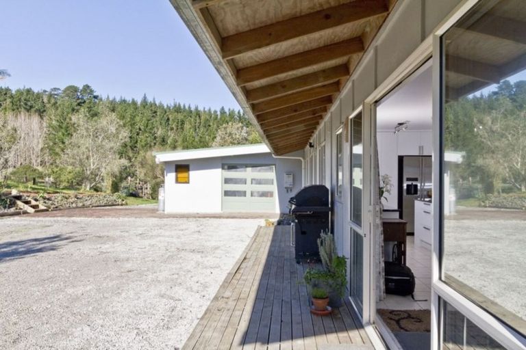 Photo of property in 69 Pipitiwai Drive, Helensville, Kaukapakapa, 0871