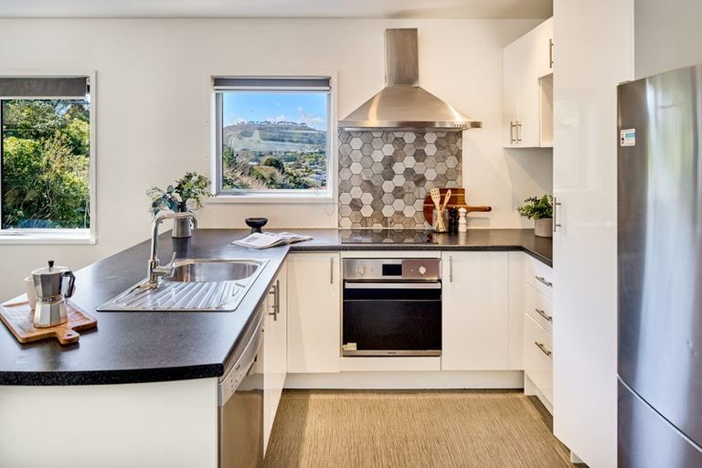 Photo of property in 3a Chester Road, Tawa, Wellington, 5028