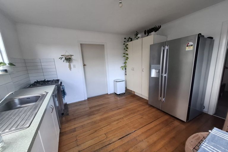 Photo of property in 22 Glenpark Avenue, Frankleigh Park, New Plymouth, 4310