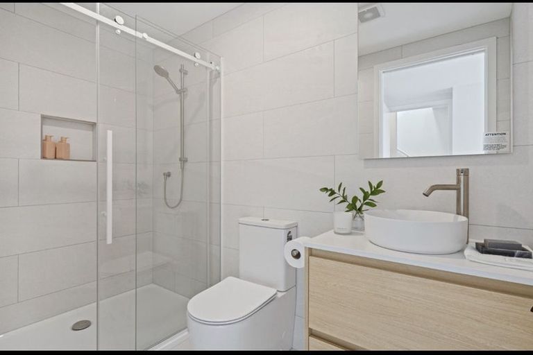 Photo of property in 115 Tiketike Way, Brooklyn, Wellington, 6021