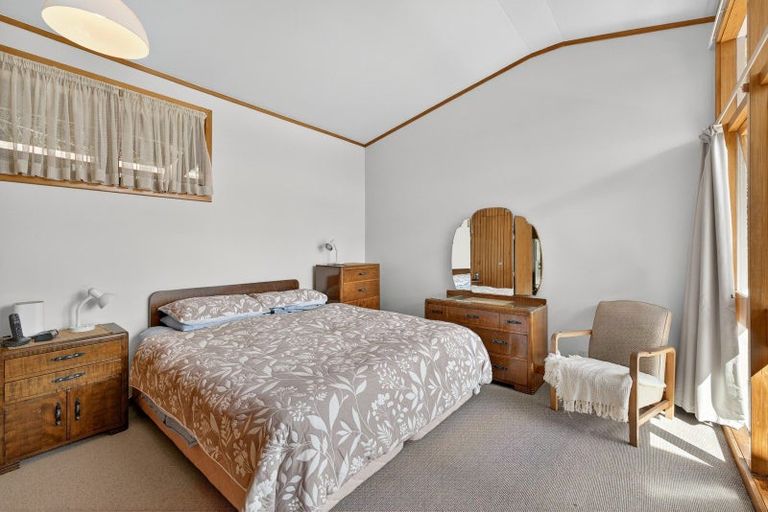 Photo of property in 393 Marine Drive, Charteris Bay, Governors Bay, 8971