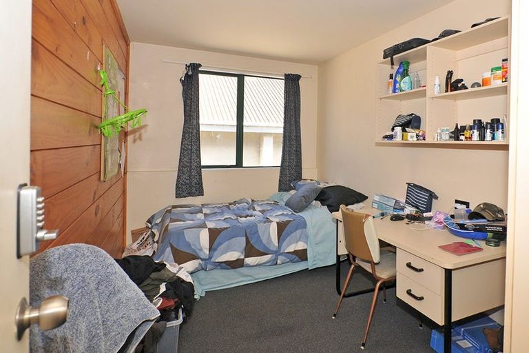 Photo of property in Te Awhina Apartments, 17/22 Sussex Street, Mount Cook, Wellington, 6021